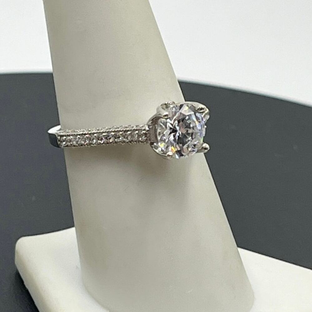 925 Sterling Silver Cathedral Solitaire Ring‎ 7mm Round CZ Pavé Accents Size 8
